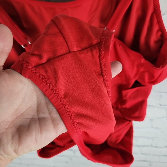 SHADE & SHORE | cutout shelf bra one piece swim bathing suit - Picture 4 of 6